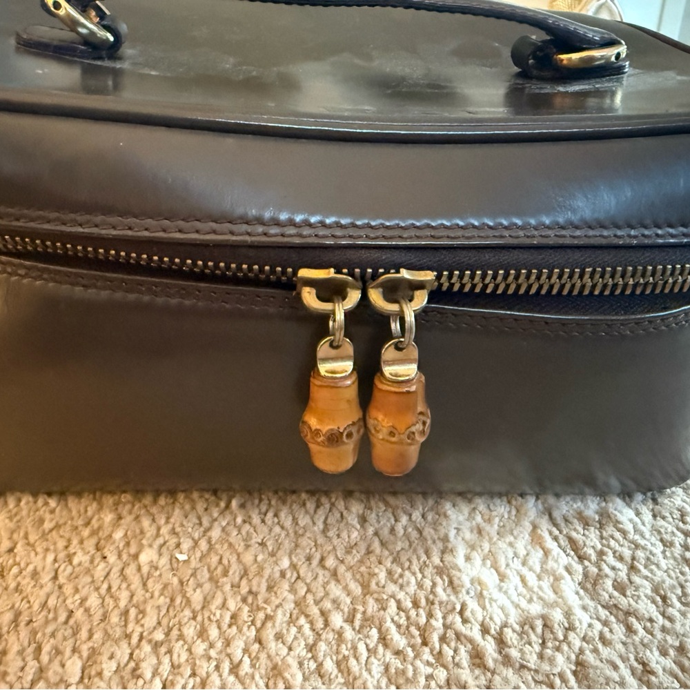 Vintage Gucci vanity/ train case with bamboo handle